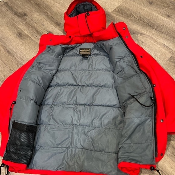 Men’s Medium Red Eddie Bauer Goose Down Made in Canada Artic Winter Parka Jacket - Picture 6 of 10